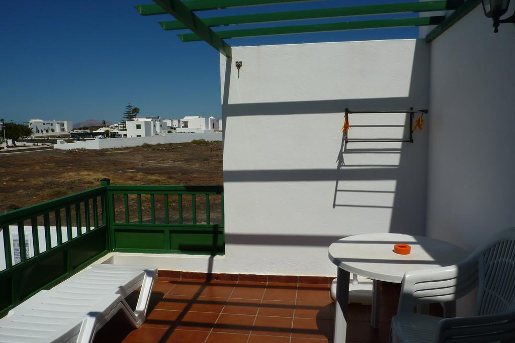 Alhambra Apartamentos Tías Kültér fotó