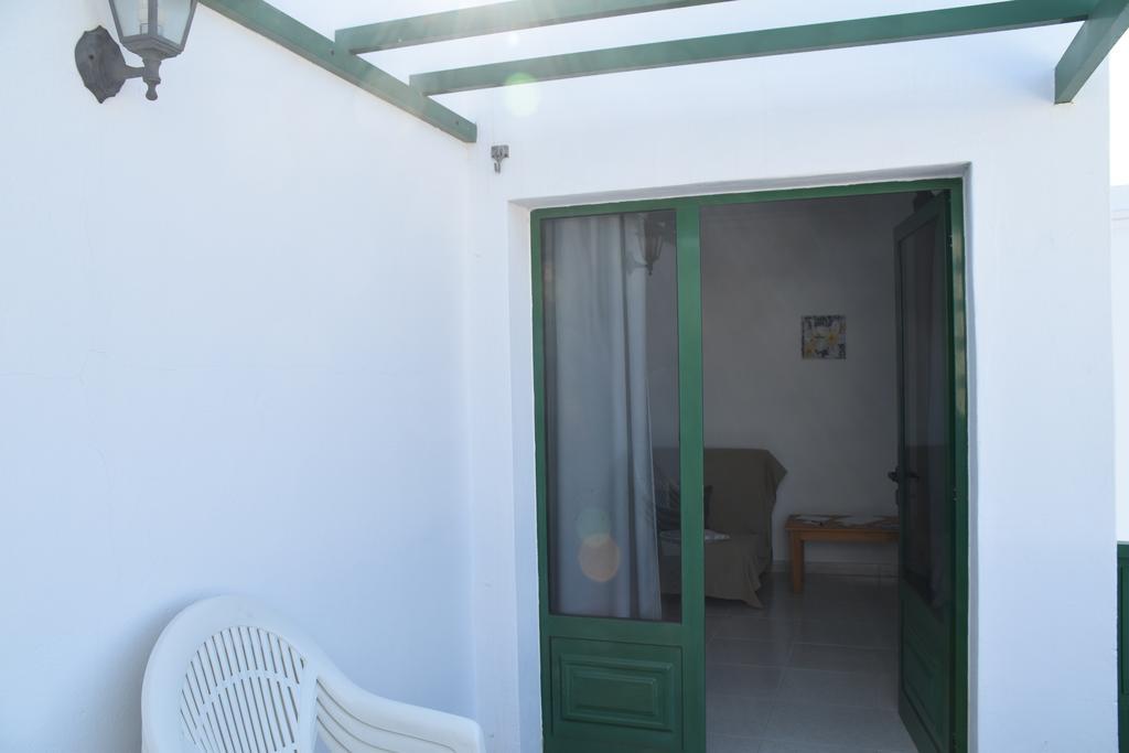 Alhambra Apartamentos Tías Kültér fotó